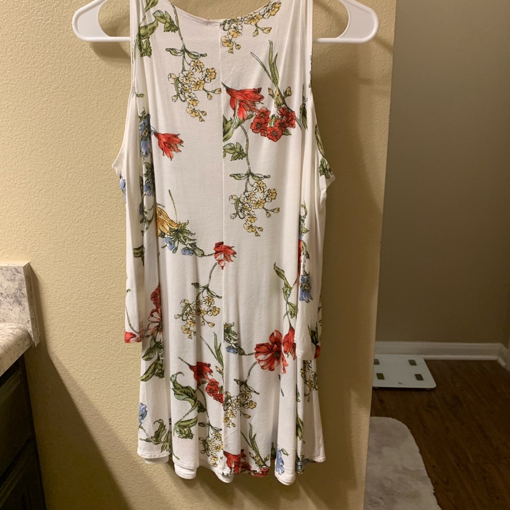 Tunic - Picture 3 of 4